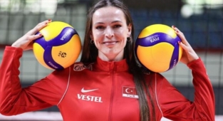 Eda Erdem Dündar tarihe geçti