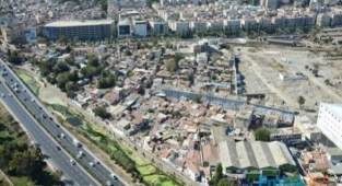 Ege Mahallesi kentsel dönüşümünde ikinci etap: Batur 'tapu' sorununu Soyer'e iletecek!