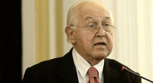 Galatasaray Eski Başkanı Yarsuvat hayatını kaybetti