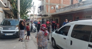 İzmir'de iki aile arasında kavga: Biri bebek 12 yaralı!