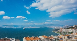 İzmir'e dönen üniversiteliler kiralayacak ev bulamıyor! 