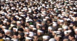 CHP'li Kılıç'tan 'Cübbeli Ahmet' vurgusu: İzmir'deki 'eli silahlı' cemaatçiler Meclis gündeminde!