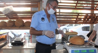Kemalpaşa'da fırınlar sık sık denetleniyor