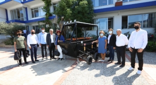 Liseli gençler yaptı: Teknolojik Afet Acil Müdahale Aracı