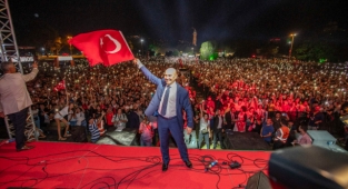 Soyer'den 99'uncu yıl mesajı: Bağımsızlığı korumanın yolu Atatürk'ün ilkeleri... 