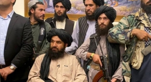Taliban, hükümet üyelerini açıkladı