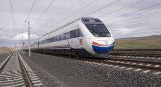 Trenlerde seyahatte yeni dönem: Aşı kartı ve PCR testi zorunluluğu başlıyor