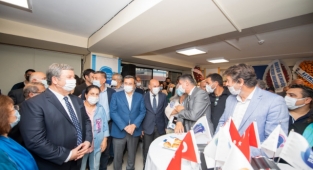 Başkan Soyer İzmir Kent Konseyi’nin yeni hizmet binasını açtı