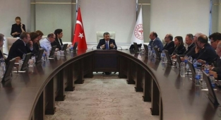 Bilim Kurulu'nda gündem: PCR taramaları ve aşılama takvimi