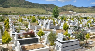 İzmir Büyükşehir Belediyesi'nden 5 yeni mezarlık alanı talebi 