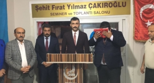 İzmir'de okul müdürü Ülkü Ocakları Başkanı oldu
