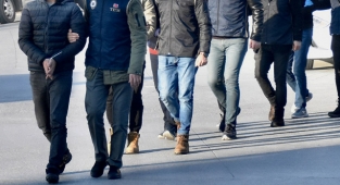 İzmir'de yeşil reçete operasyonu: Aralarında doktorlar da var