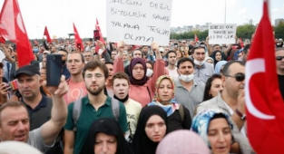 İzmir Valiliği'nden aşı karşıtlarına 'Kordon Yasağı'