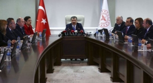 Koronavirüs Bilim Kurulu, Bakan Koca başkanlığında bu akşam toplanacak