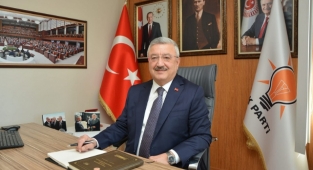 Necip Nasır'dan kentsel dönüşüm çıkışı: 'Büyükşehir geç kaldı'