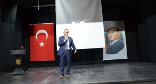 İYİ Partili Mehmet Akalın AKP'yi Topa Tuttu