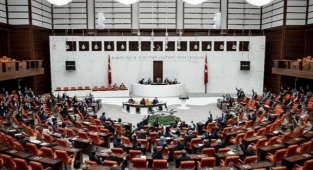 Vergi paketi Meclis'e sunuldu: İzmir'de 30 bin esnaf basit usule tabi