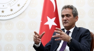 Bakan Özer'den eğitim bütçesi açıklaması