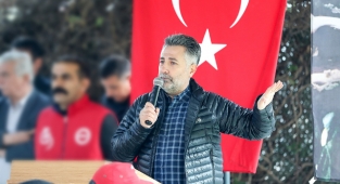 Başkan Sandal, İşçilere Seslendi: “Biz Bir Aileyiz ve Her Zaman Yanınızdayız”