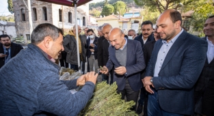 Başkan Soyer: Kooperatif kurun, ürünlerinizi alalım