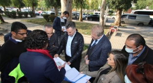 BAYRAKLI YENİ KENT MEYDANINA KAVUŞUYOR