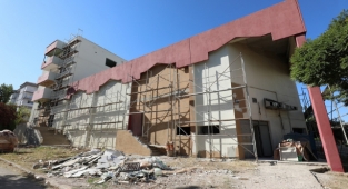 Gaziemir Atatürk Kültür Merkezi yenileniyor