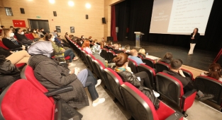 Gaziemir’de öğretmenlere “özel” eğitim!