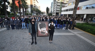 Ata'ya saygı için hayat durdu