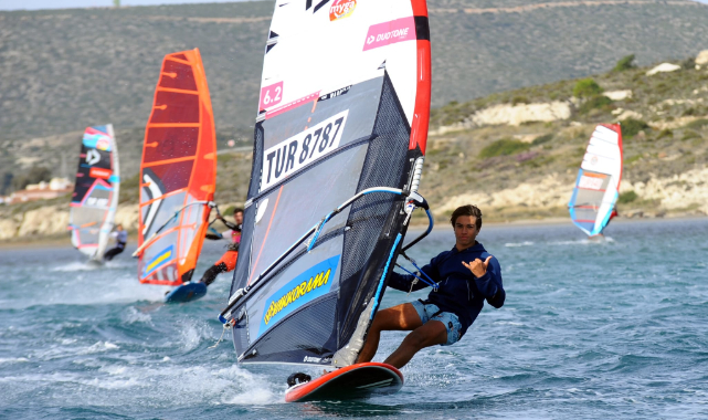 TYF 2021 Funboard Slalom Türkiye Şampiyonası’nda ödüller sahiplerini buldu