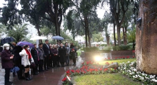 29 Ekim Kadınları, Zübeyde Anne’nin huzurunda