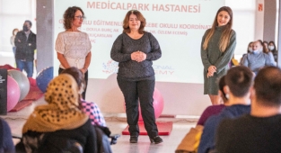 Anne baba adayları Ebeveyn Akademisi’nde buluşuyor