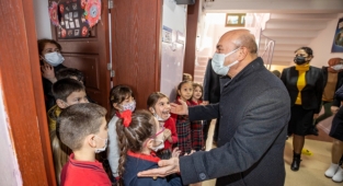 Başkan Soyer’i duygulandıran sürpriz