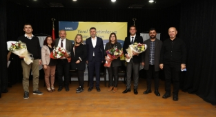 Bayraklı’da “insan hakları” paneli