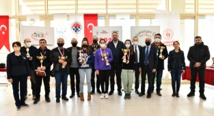 Çiğli’de Satranç İl Birinciliği Turnuvası Sona Erdi