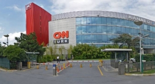 CNN Türk'e merkezden kontrol geliyor. Nedeni yanlı habercilik 