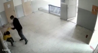 Dayakçı öğretmende pes dedirtecek savunma: Bir iki tokat attım