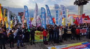 Emekçiler meydanlarda: GEÇİNEMİYORUZ!