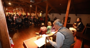 En Uzun Gecede Büyüklere Masallar