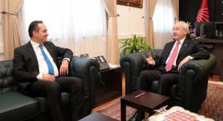 Eski Başkan Atila'dan CHP Liderine ziyaret