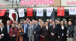 Genç Parti Ahmet Demir'le Devam Dedi