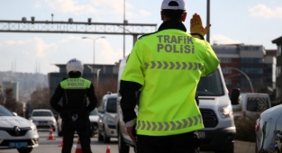 İzmir'de trafik raporu: Son 1 haftada 15 bin 335 para cezası uygulandı