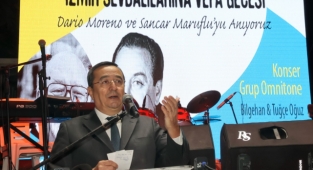 İzmir sevdalıları Konak’ta anıldı