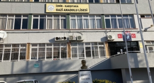 Karşıyaka’nın köklü lisesi mülteci lisesi mi oluyor?