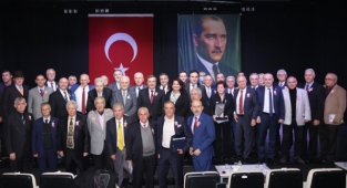 Konak'ta spora emek ve gönül verenler ödüllendirildi