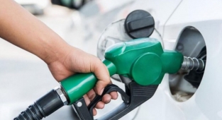 Zamlar durmak bilmiyor: Benzin ve motorine bir zam daha geliyor 