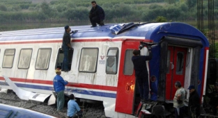 41 Kişinin Öldüğü Hızlandırılmış Tren Kazasında 