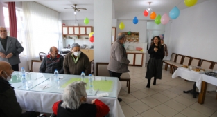 Başkan Ceritoğlu Sengel yılın ilk mesai gününe huzurevinde başladı