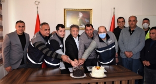 Başkan İduğ, şantiye çalışanlarının yeni yılını kutladı