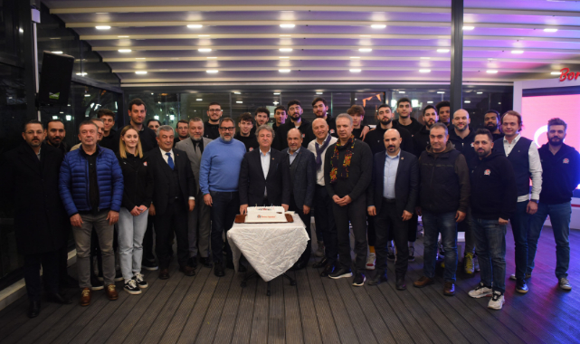 Başkan İduğ, sezonun flaş takımını ağırladı