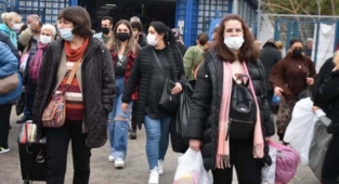 Bulgarlar, PCR zorunluluğuna saatler kala Edirne'ye akın etti